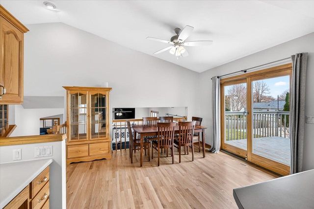 1010 Ganser Drive, Waunakee, WI 53597