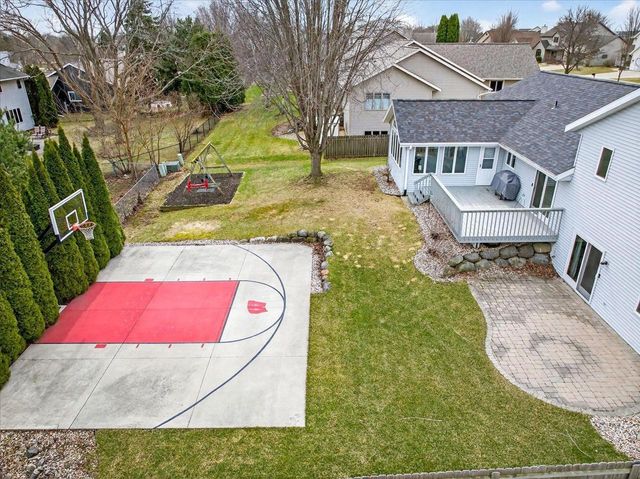 1010 Ganser Drive, Waunakee, WI 53597