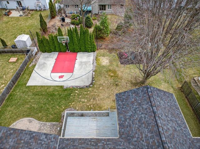 1010 Ganser Drive, Waunakee, WI 53597