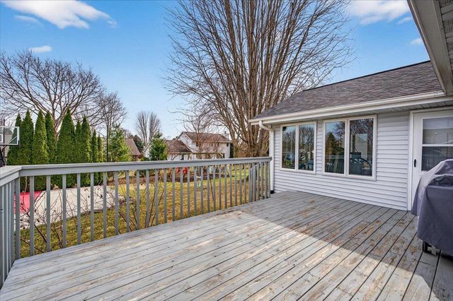 1010 Ganser Drive, Waunakee, WI 53597