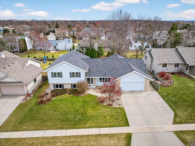 1010 Ganser Drive, Waunakee, WI 53597