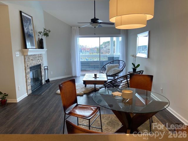 18711 Vineyard Point Lane, Cornelius, NC 28031