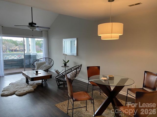 18711 Vineyard Point Lane, Cornelius, NC 28031