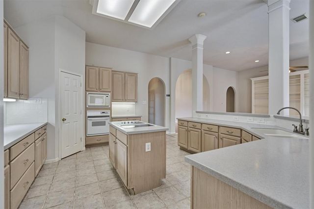 3427 Lost Oak Drive, Spring, TX 77388