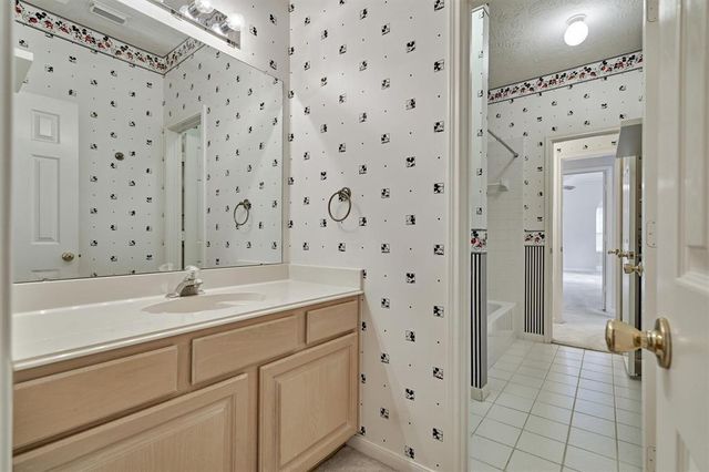 3427 Lost Oak Drive, Spring, TX 77388