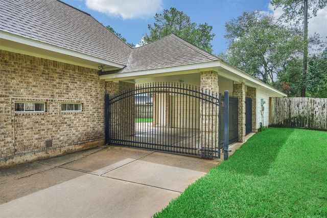 3427 Lost Oak Drive, Spring, TX 77388