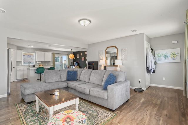 2541 Ivory ST, Minot, ND 58703