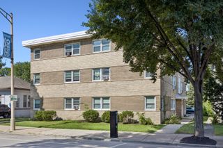929 S Oak Park Avenue 3NE, Oak Park, IL 60304