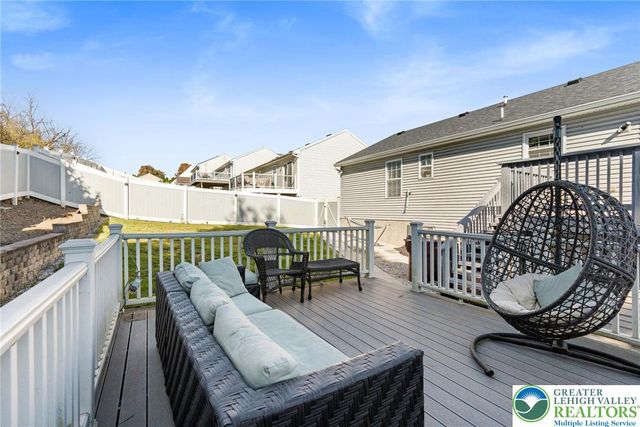 5043 Foxdale Drive, Whitehall Twp, PA 18052