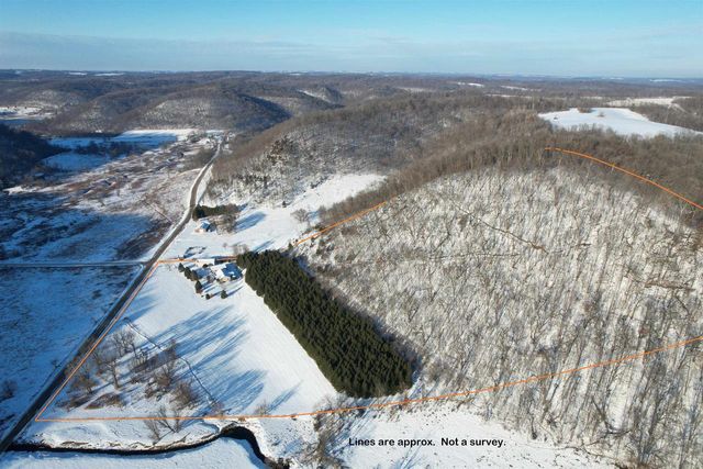 41498 S Sleepy Hollow Road, Gays Mills, WI 54631