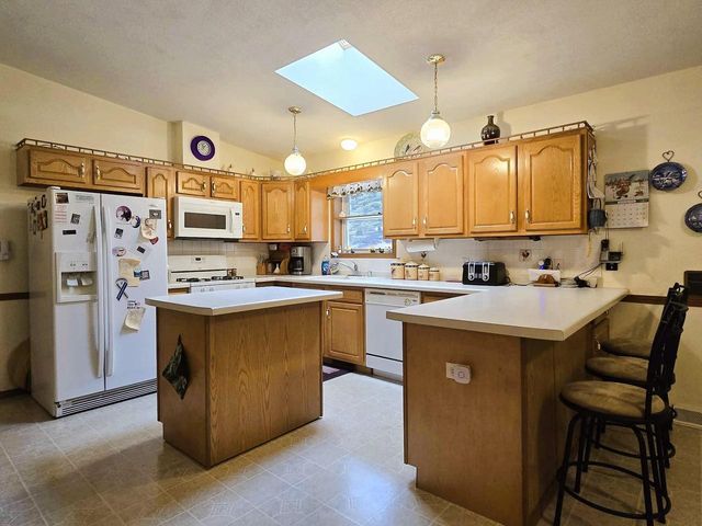 41498 S Sleepy Hollow Road, Gays Mills, WI 54631