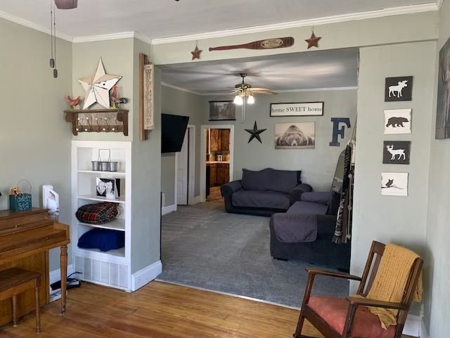 330 E First St, Minneapolis, KS 67467