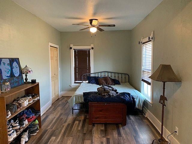 330 E First St, Minneapolis, KS 67467