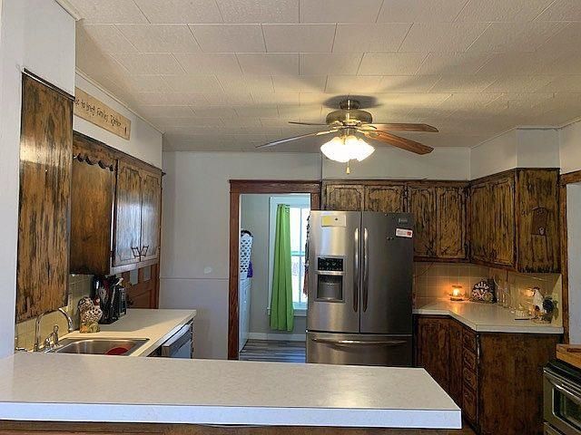 330 E First St, Minneapolis, KS 67467