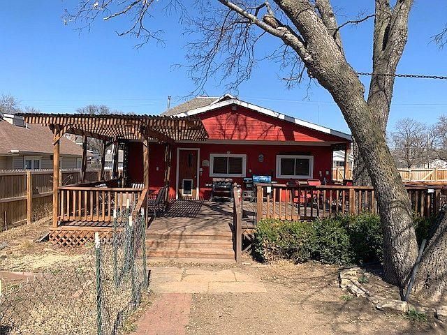 330 E First St, Minneapolis, KS 67467