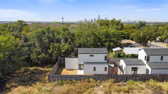6117 Richardson LN 2, Austin, TX 78741