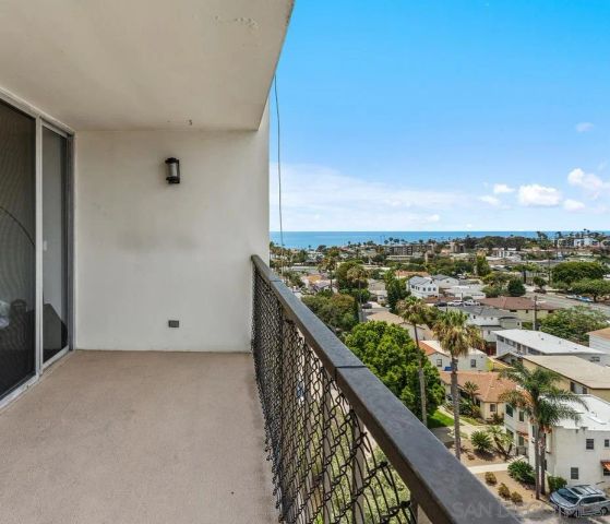 4944 Cass St 1102, Pacific Beach, CA 92109