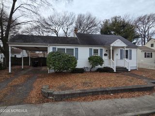 77 Pacific Avenue, Middletown, NJ 07748