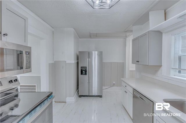 4465 Dauphin Island Parkway, Mobile, AL 36605