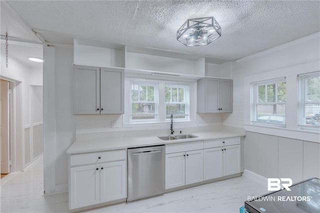 4465 Dauphin Island Parkway, Mobile, AL 36605