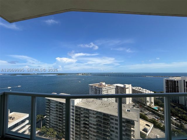 218 SE 14th St TS107, Miami, FL 33131