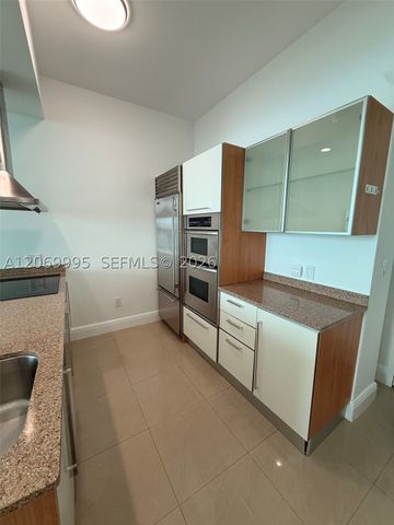 218 SE 14th St TS107, Miami, FL 33131