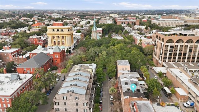 24 E Macon Street, Savannah, GA 31401