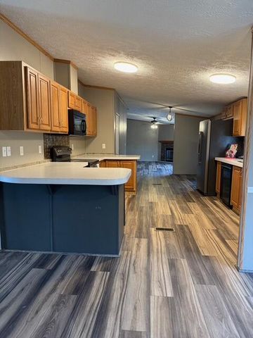 301 S Walnut Street, Carlisle, KY 40311