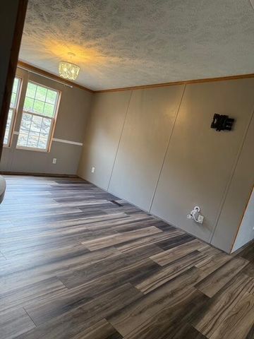 301 S Walnut Street, Carlisle, KY 40311