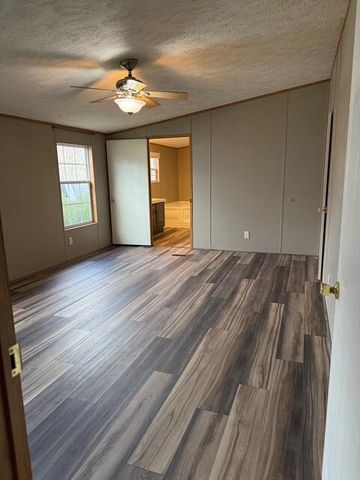 301 S Walnut Street, Carlisle, KY 40311