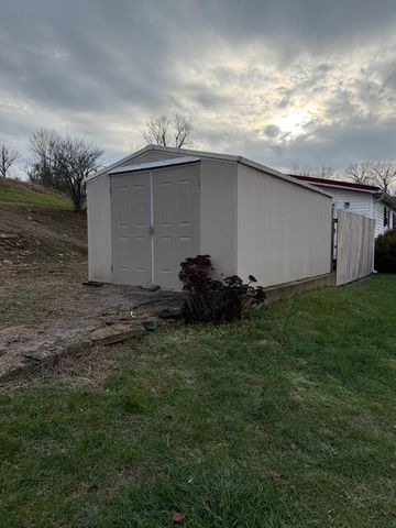 301 S Walnut Street, Carlisle, KY 40311