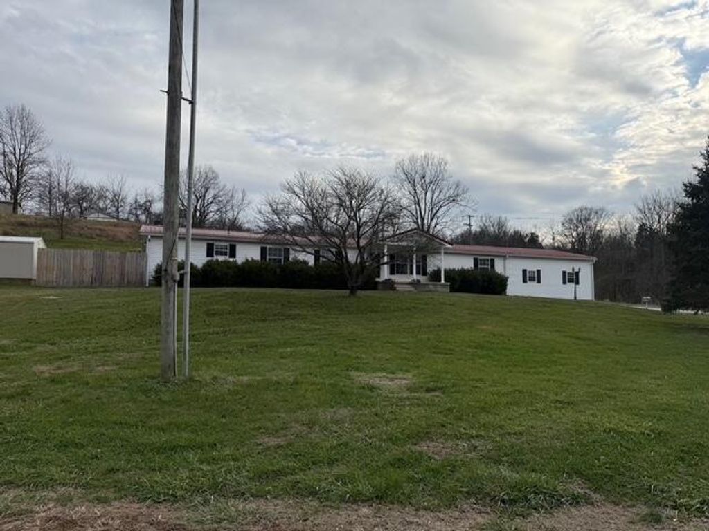 301 S Walnut Street, Carlisle, KY 40311