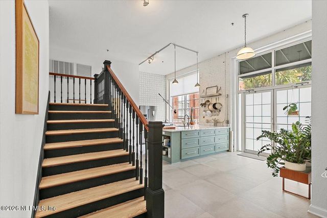 1951 N MARKET Street 9, Jacksonville, FL 32206