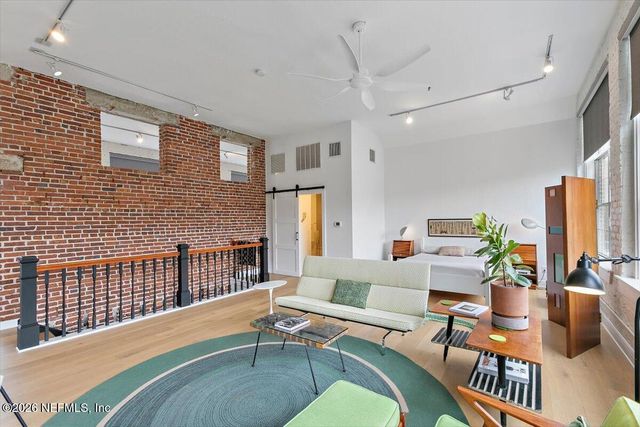 1951 N MARKET Street 9, Jacksonville, FL 32206