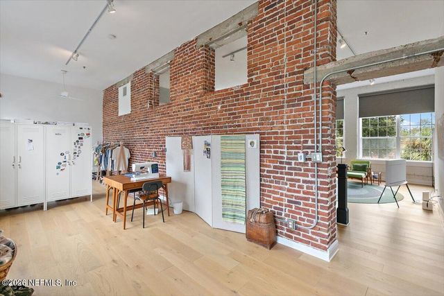 1951 N MARKET Street 9, Jacksonville, FL 32206