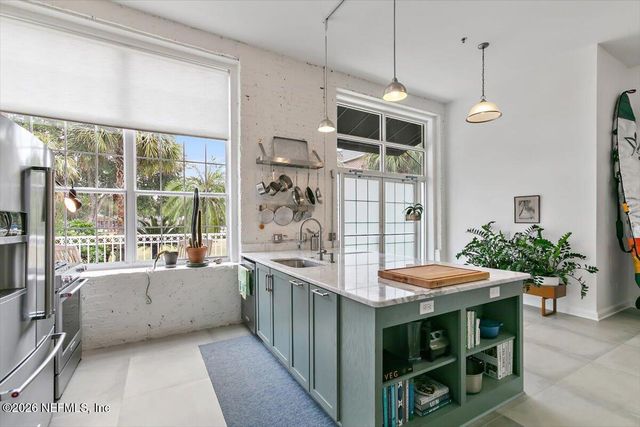 1951 N MARKET Street 9, Jacksonville, FL 32206