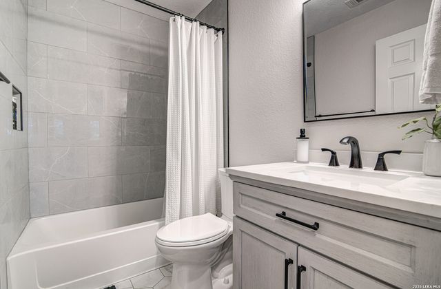 10614 Black Wolf Bay, San Antonio, TX 78245