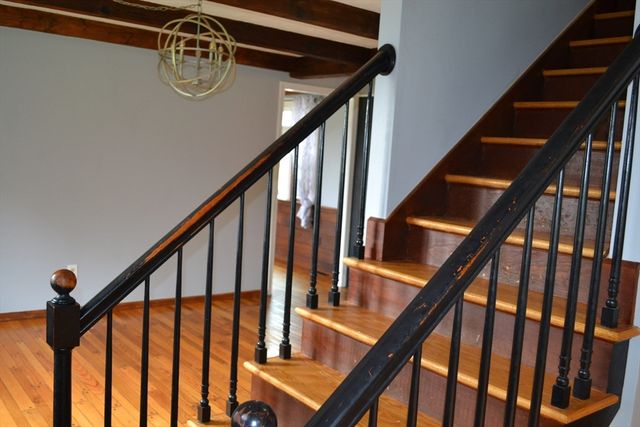 230 West St, Paxton, MA 01612