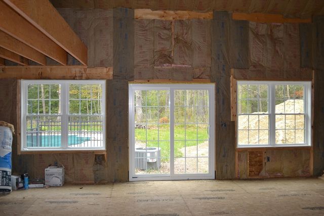 230 West St, Paxton, MA 01612