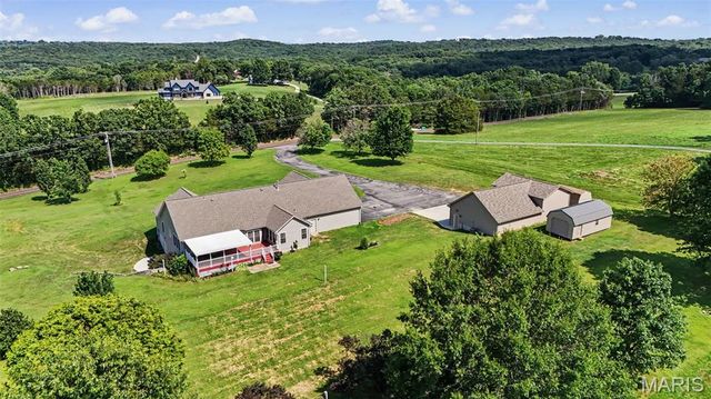 2523 Sunnyside Road, Festus, MO 63028