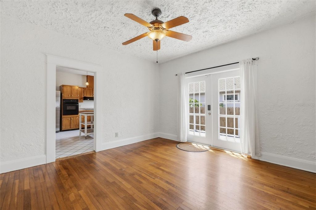Image 12 of property listing at 1309 E WILDER AVENUE, Tampa, FL 33603