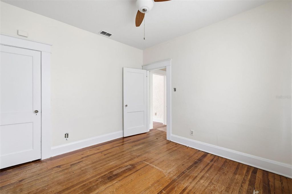 Image 22 of property listing at 1309 E WILDER AVENUE, Tampa, FL 33603