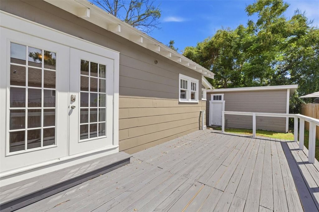 Image 28 of property listing at 1309 E WILDER AVENUE, Tampa, FL 33603