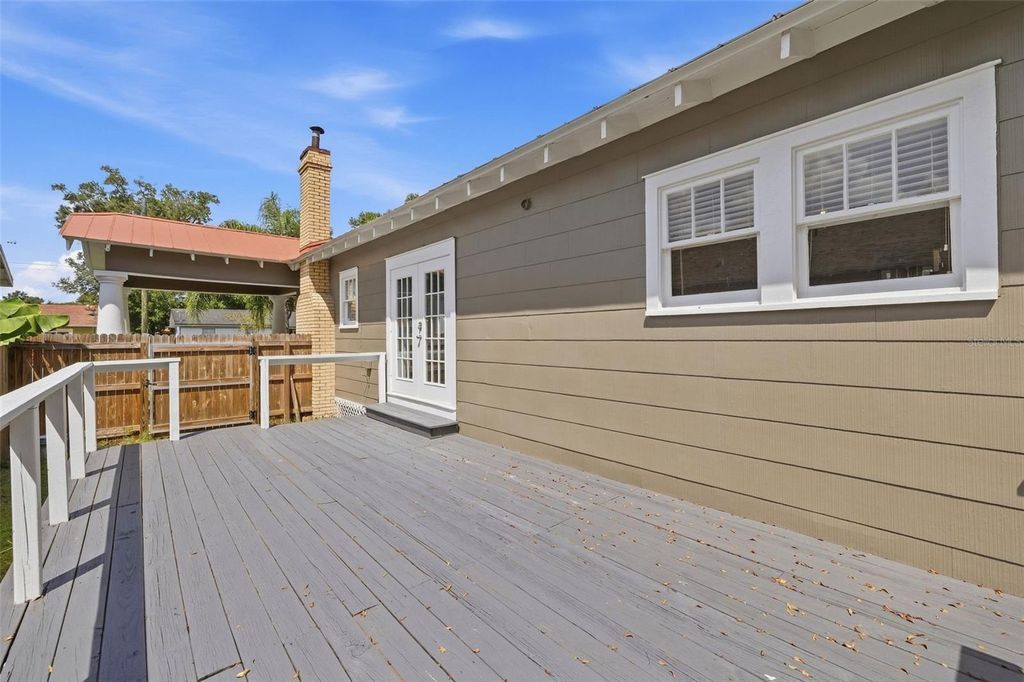 Image 29 of property listing at 1309 E WILDER AVENUE, Tampa, FL 33603