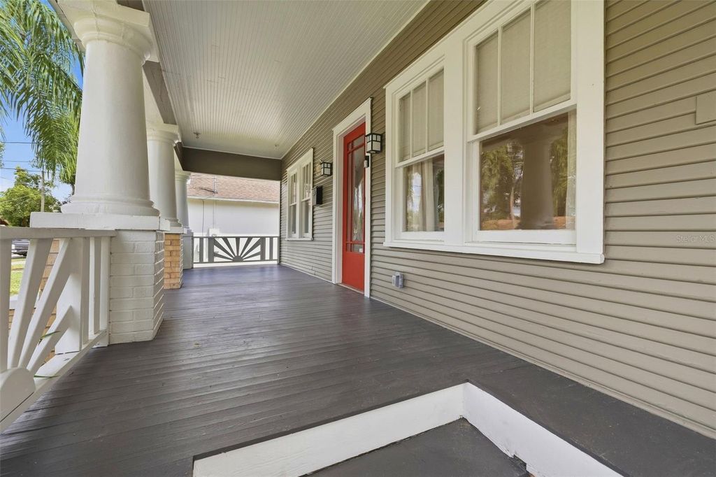 Image 6 of property listing at 1309 E WILDER AVENUE, Tampa, FL 33603