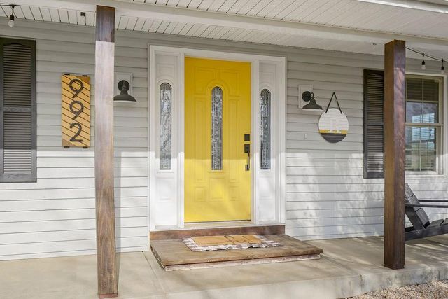 992 E 750 Road, Lawrence, KS 66047