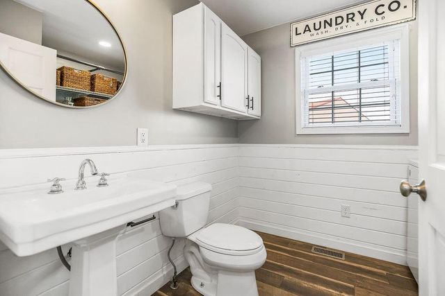 992 E 750 Road, Lawrence, KS 66047