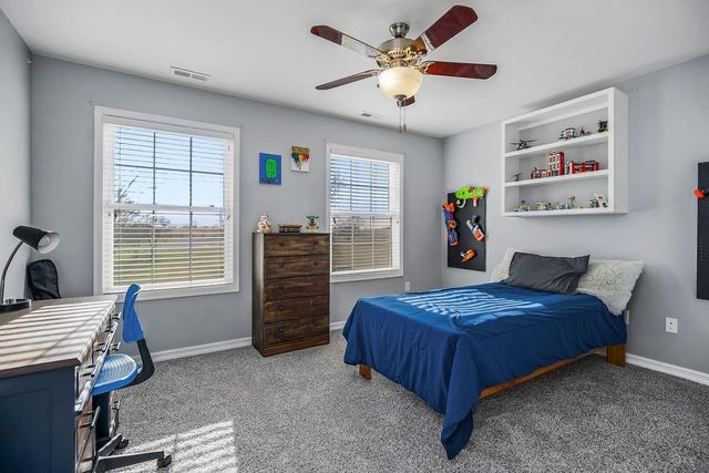 992 E 750 Road, Lawrence, KS 66047