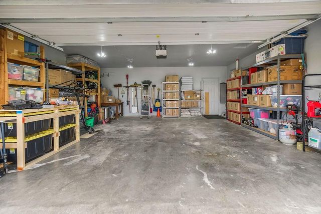 992 E 750 Road, Lawrence, KS 66047