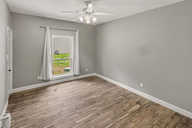 911 Winchester Bend, Huffman, TX 77336